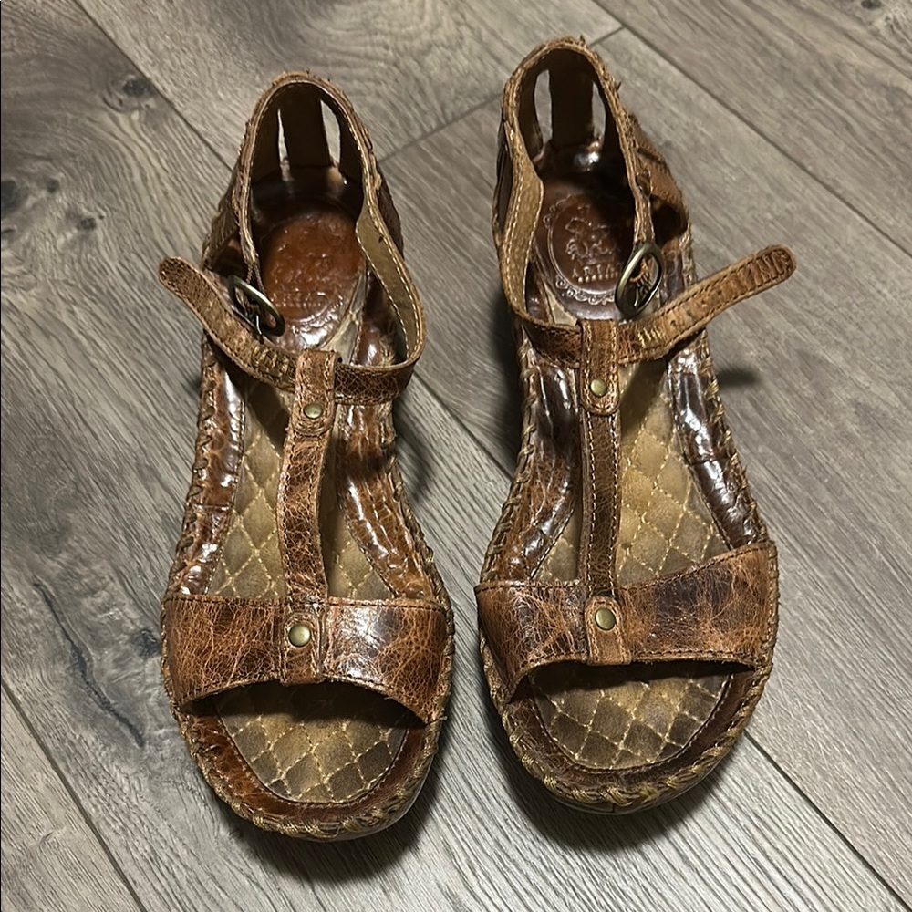 Ariat Brown Leather Sandals size 7.5